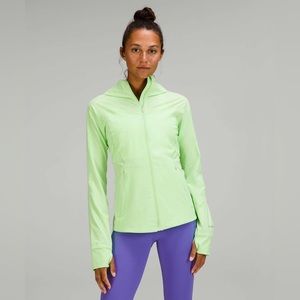Lululemon Mist Over Windbreaker in Scream Green - Size 6